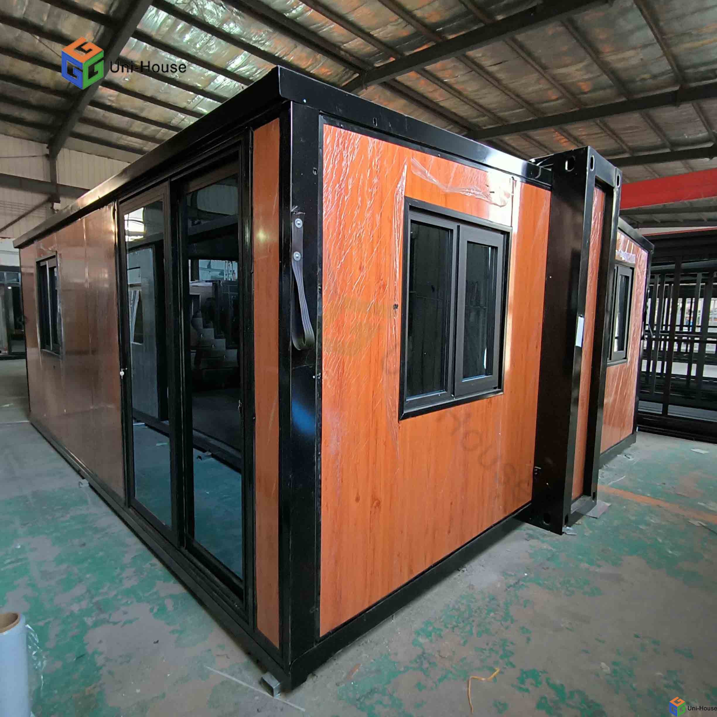 Double Wing  expandable container house